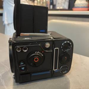 Hasselblad 203fe not rolleiflex mamiya 907x