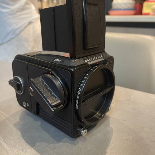 Hasselblad 203fe not rolleiflex mamiya 907x