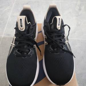 Asics Gel-Nimbus 28