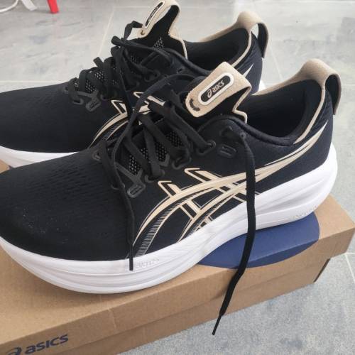 Asics Gel-Nimbus 28
