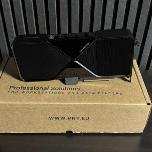 NVIDIA RTX PRO 6000 Blackwell Workstation Edition（96GB GDDR7 ECC)