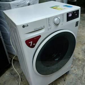超薄L G 變頻洗衣機