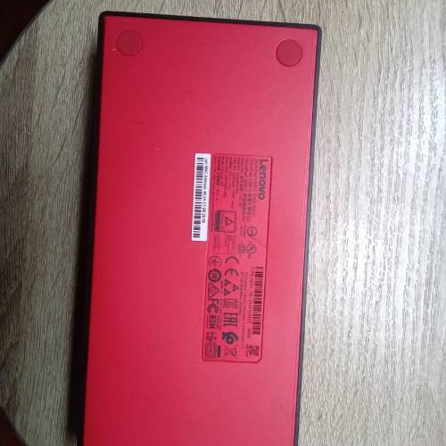 Lenovo ThinkPad Universal USB-C Dock/Lenovo ThinkPad USB-C Dock Gen 2