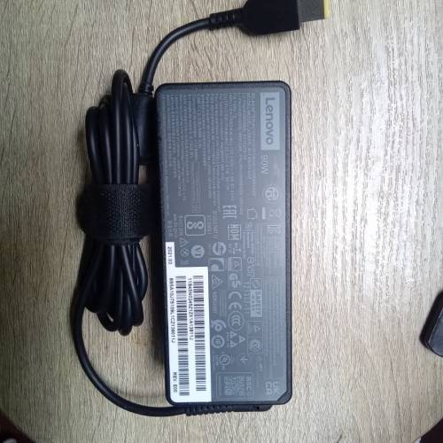 Lenovo ThinkPad Universal USB-C Dock/Lenovo ThinkPad USB-C Dock Gen 2