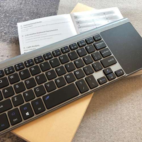 Ultra-thin Wireless Keyboard  (DUAL Mode Connection Bluetooth /2.4GHz USB Dongle