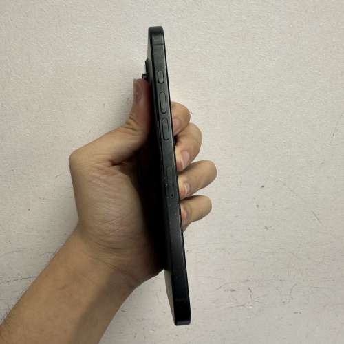 💗全港最平16 pro max ,香港行貨 1TB 黑色 Black  實物圖，機身有花 16 pro max 1TB...