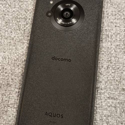 Sharp Aquos R7