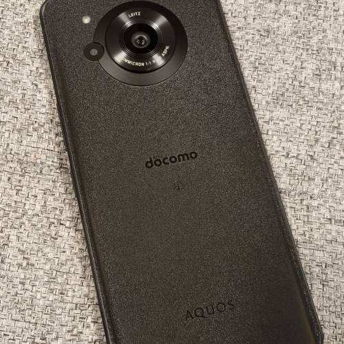 Sharp Aquos R7