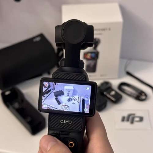 DJI Osmo Pocket 3 Vlogging Bundle