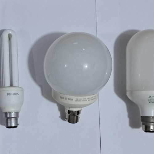 慳電膽 釘頭 B22 3個