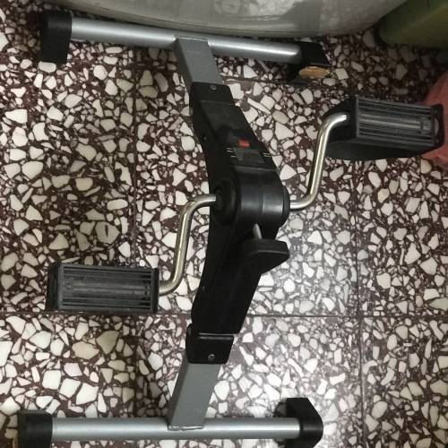 迷你單車健身器