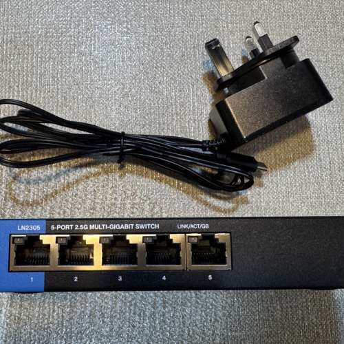 Linksys LN2305-AH 5-port 2.5GB Multi-gigabit Switch 二手 私人自讓