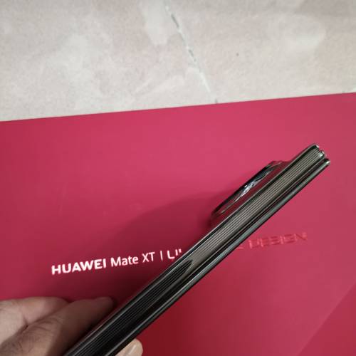 HUAWEI Mate XT港行1tb