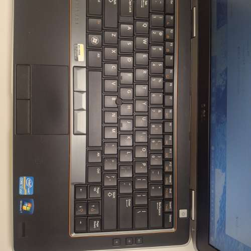 Dell LATITUDE
