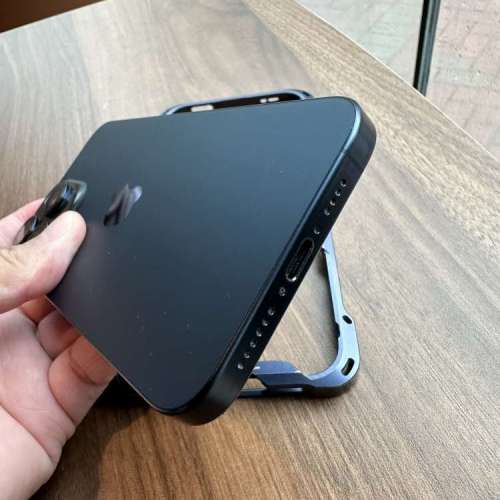 iPhone 15pro max512gb,港行雙卡極新，藍色鈦金屬，電池健康度84，冇修冇拆，所有原...