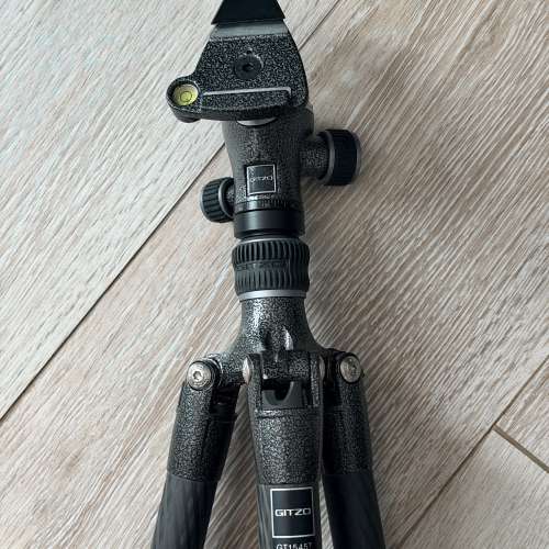 Gitzo GK1545T-82TQD Carbon Fiber Traveler Tripod