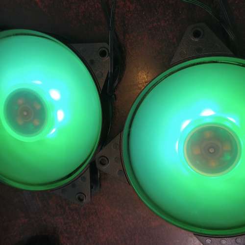 CoolerMaster 12cm RGB 風扇 兩把 跟習線 跟控制器