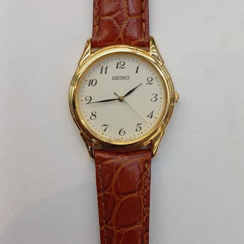 罕有全新 Vintage Seiko Ultra-Slim Quartz Watch w/Leather Strap