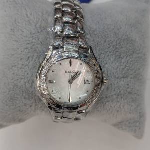 罕有全新 Vintage1990 Seiko Lady's Quartz Watch w/M.O.P. Dial & Diamond Bezel