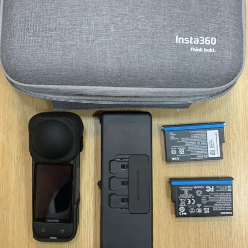 [觀塘實體店] 二手 Insta360 X5 (共2電+原廠充電器+鏡頭保護套+收納包) 行貨保養到...