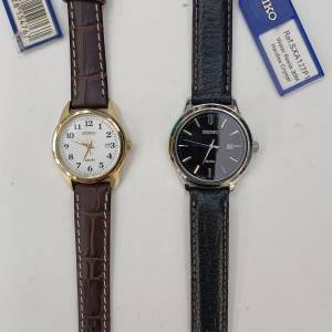 罕有全新Vintage Seiko Mid-Size Quartz Watch w/ Leather Strap ( Each Pc.每個計 )