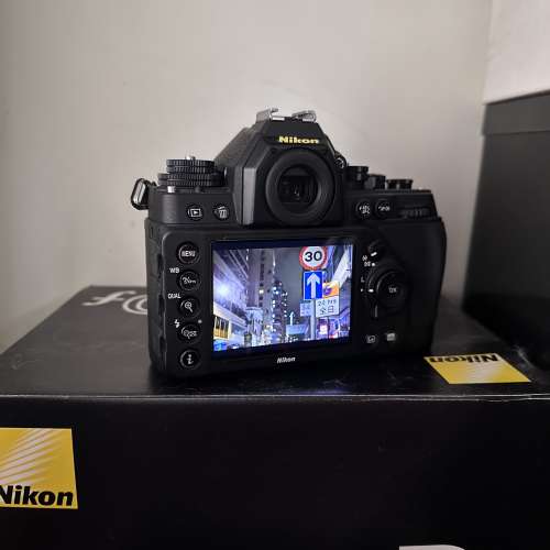 Nikon Df not zf（裂屏對焦）