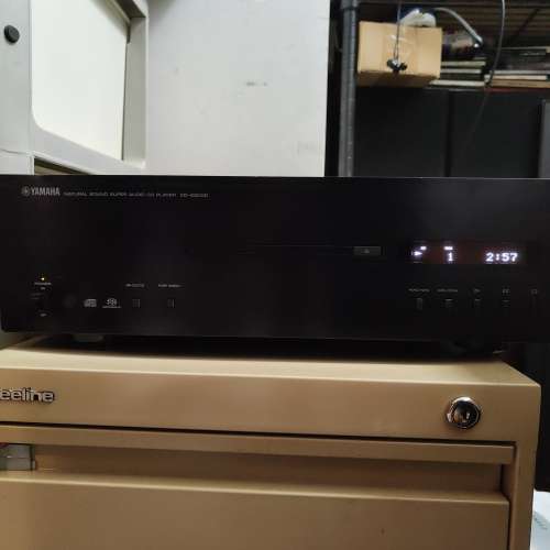 YAMAHA S-2000 CD機.（讀碟不正常）
