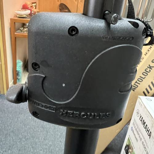 Hercules SS410B AutoLock 專業喇叭架 Speaker Stand