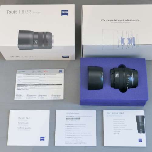 9成以上新 ZEISS 32mm F1.8 FUJI X Mount 全新一手購入 ZEISS 原裝 遮光罩 鏡頭蓋及...