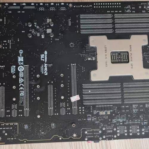 微星 X399 SLI PLUS 主機板 + AMD Threadripper 1900X 處理器