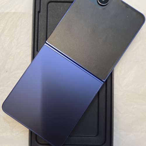 Samsung Z Flip 7 藍色 5G 12+256GB 香港行貨 全新一樣 全套有盒