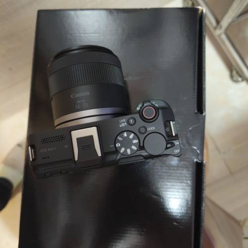 Canon EOS R50V
