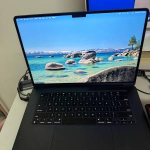 MacBook Air 15" (M2) 15.3" M2 chip with 8‑Core CPU and 10‑Core GPU /8GB /