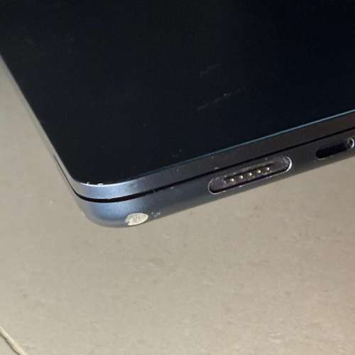 MacBook Air 15" (M2) 15.3" M2 chip with 8‑Core CPU and 10‑Core GPU /8GB /