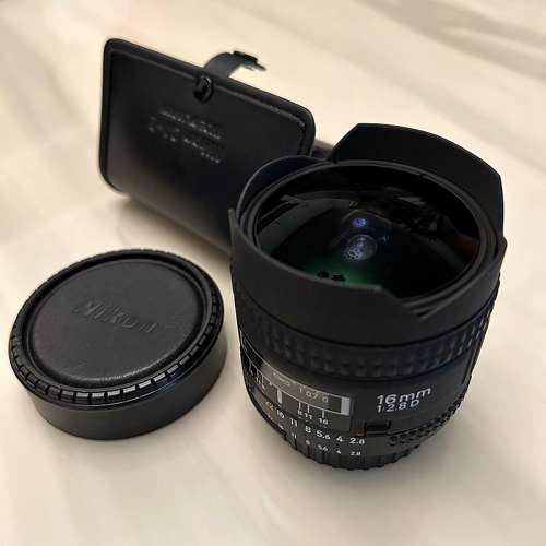 Nikon AF Fisheye-Nikkor 16mm F2.8D