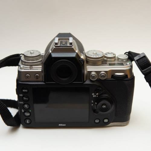 Nikon Df 連差機三電池