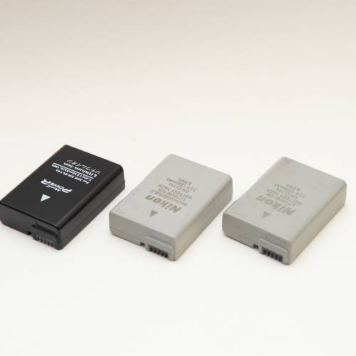 Nikon Df 連差機三電池