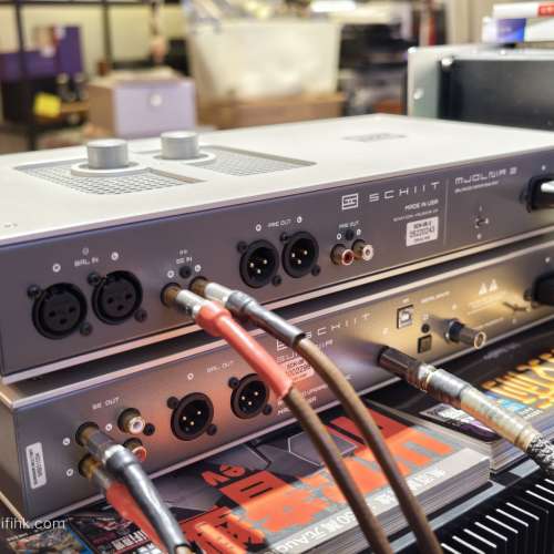 Schiit Audio Mjolnir 2 & Gungnir