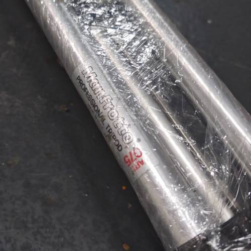Manfrotto 075 大型腳架