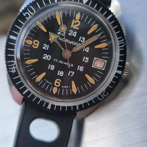 六十年代古董瑞士制手上鏈潛水錶vintage skin diver