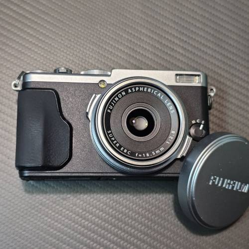 Fujifilm X70