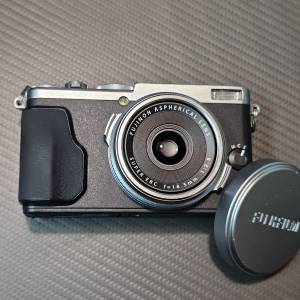 Fujifilm X70