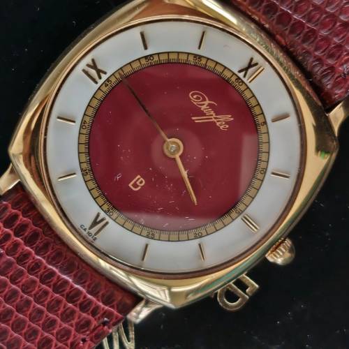Classic Vintage Durffee
-Swiss Quartz Movement
-Excellent Craftsmanship