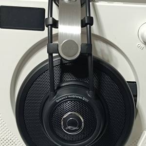 Akg Q701