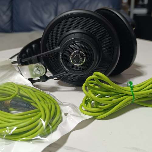 Akg Q701