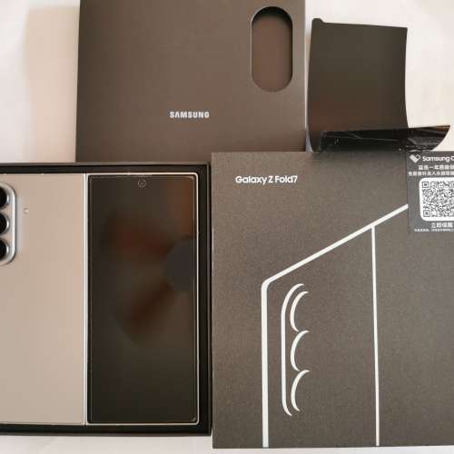 新淨,512GB,香港行貨,銀色Samsung fold 7 雙卡 5G, 有盒