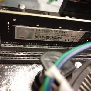 DDR4 4G   2400MHZ 見內文