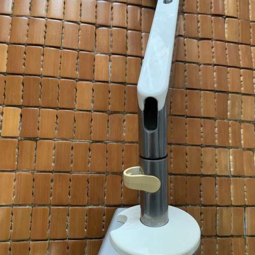 Humanscale monitor arm 螢幕支架