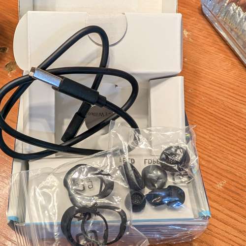 Sennheiser Momentum True Wireless 4 Earphones 耳機有盒配件全齊