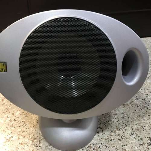 KEF htc2001se 大蛋金屬型仔中置喇叭 90%新 已試功能100%正常！